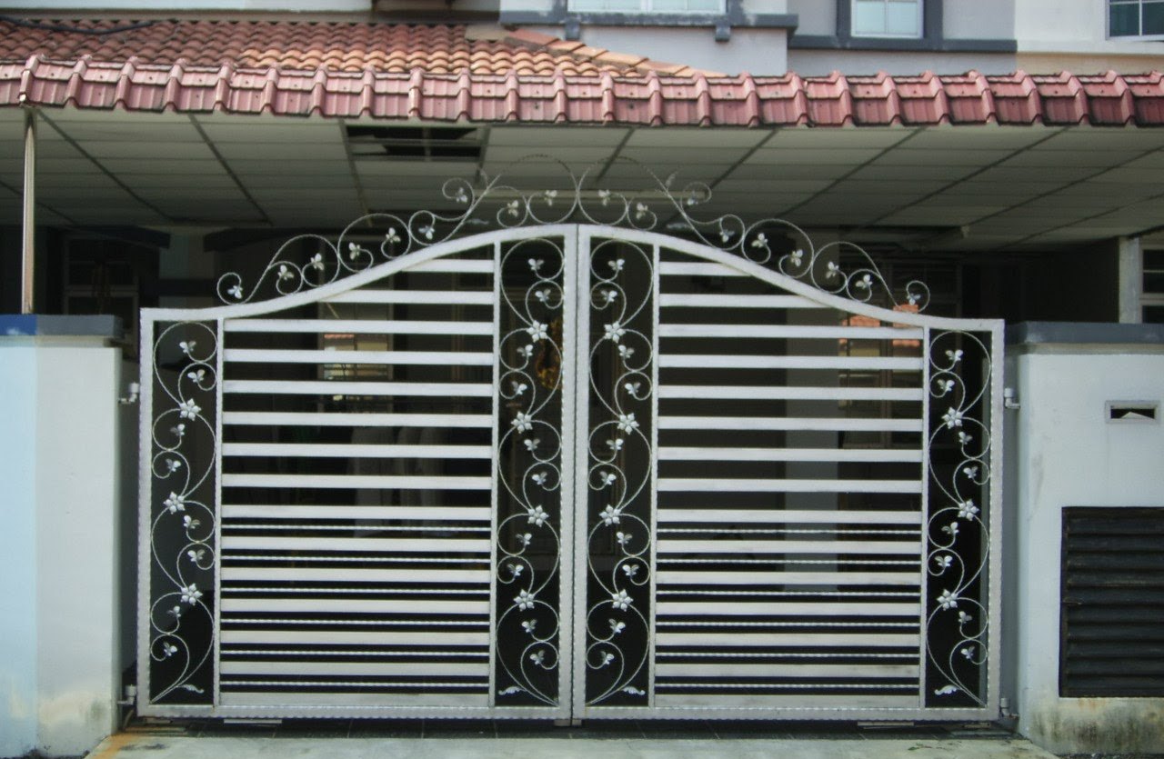 wall compound main gate